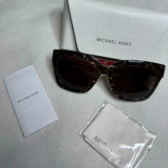 Cheetah Print  Michael Kors Sunglasses - Picture 1 of 3